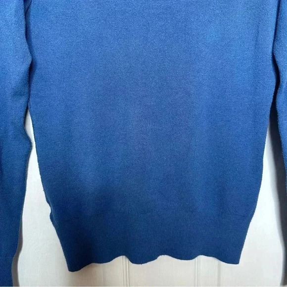 TCEC Sweater V-Neck Blue  Size Large - Picture 10 of 16